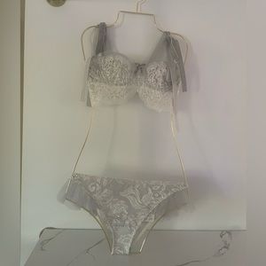 Beautiful wedding lingerie! With stunning detailed lacework🤍